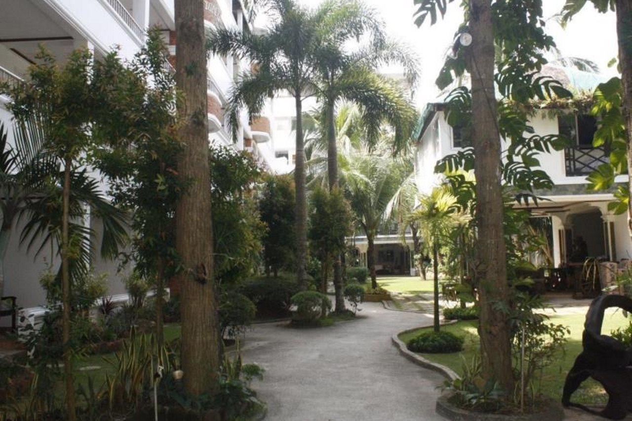 Hotel Grand Boracay 4*