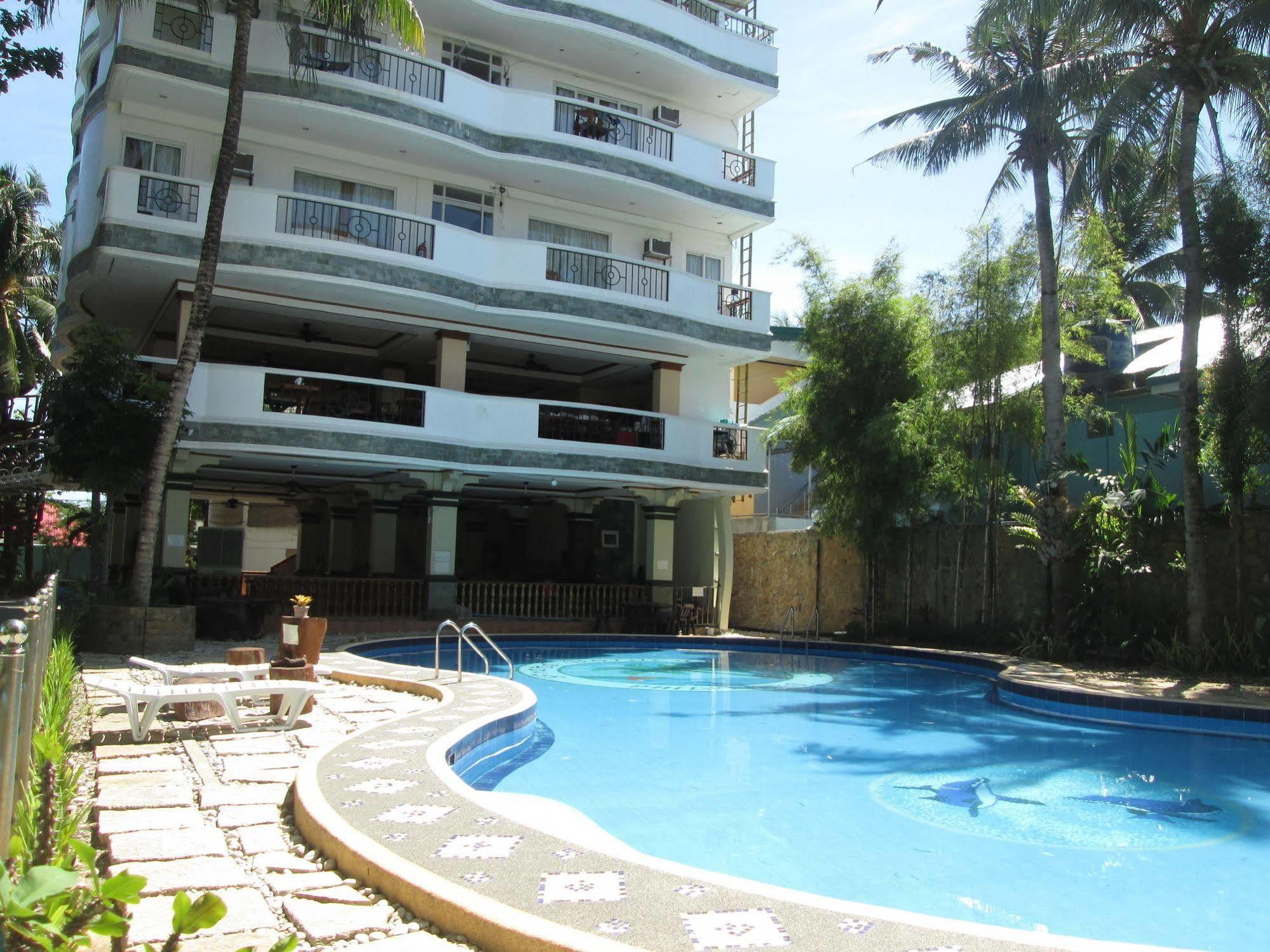 Grand Boracay 4*
