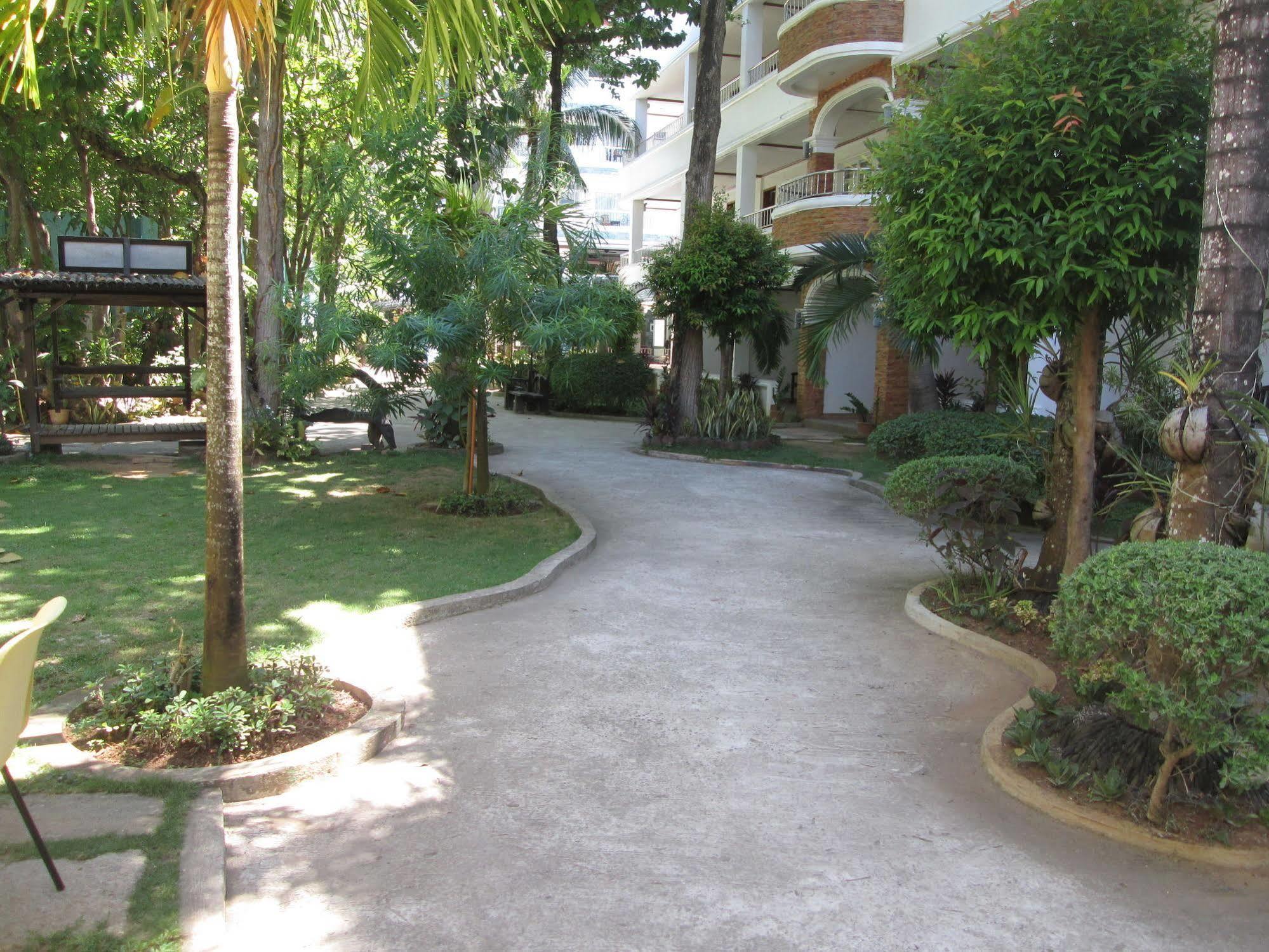 Hotel Grand Boracay